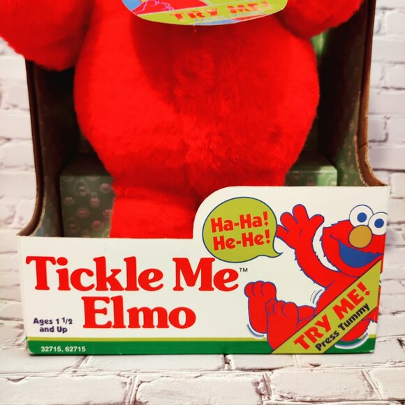 Vintage 1997  "Tickle Me Elmo" New in Box - Picture 2 of 11